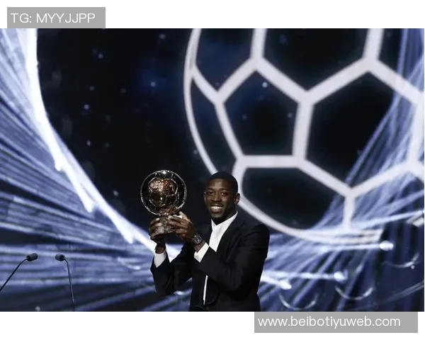 登贝莱回乡展示金球奖感恩故土成就职业生涯 登贝莱回乡展示金球奖感恩故土成就职业生涯